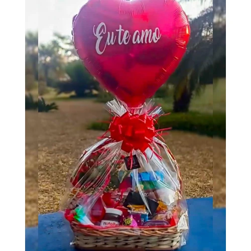 Cesta de Café da Manhã Romântica Surpresa